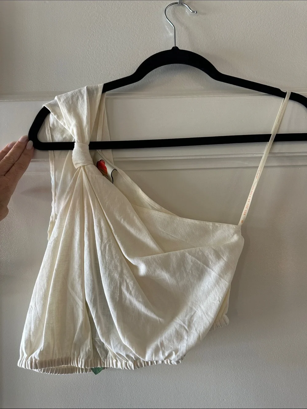Farm Rio Cream One-Shoulder Knot Detail Crop Top